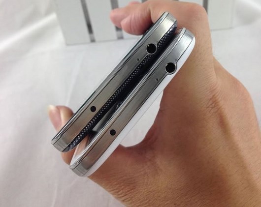 Удачный двойник Samsung Galaxy S4 с поддержкой жестов из поднебесной 